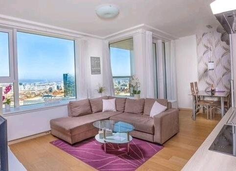 Ferienwohnung Panoramaview/31Thfloor!/Luxury/Wifi/Parking Pressburg Exterior foto